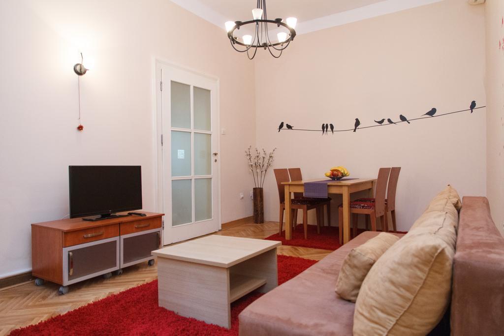 Stay In Apartments Белград Номер фото